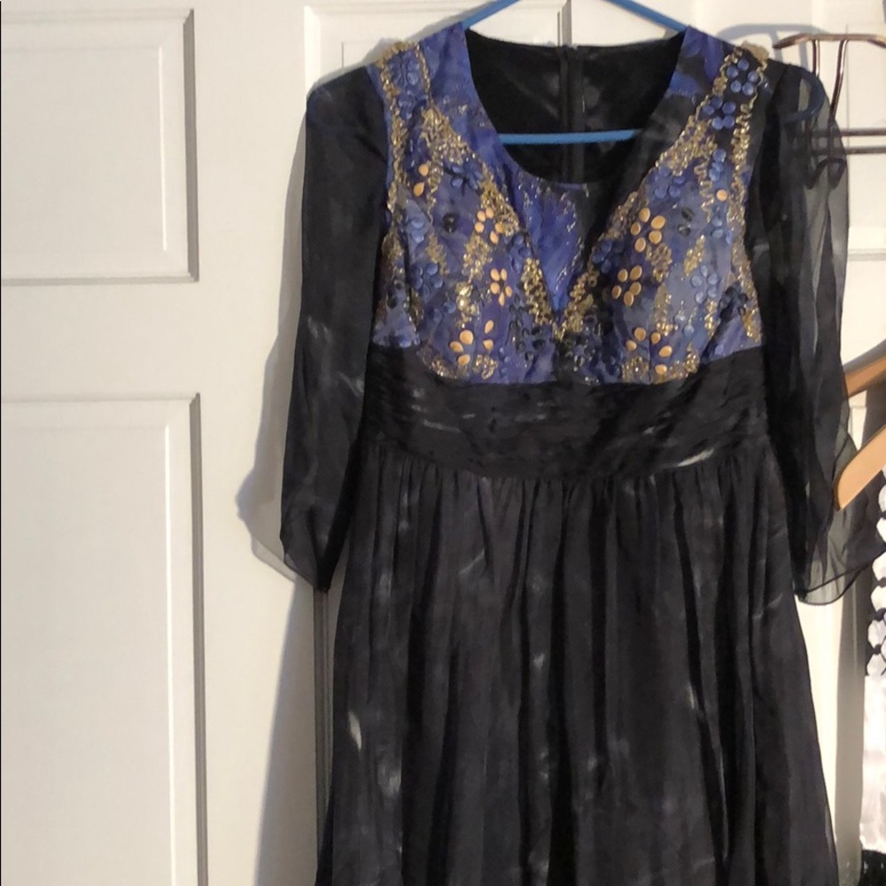 Dress - Picture 2 of 3